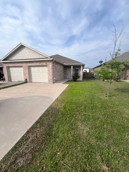 2720 Ginger Ct, Sherman, TX, 75092-7207 | Card Image