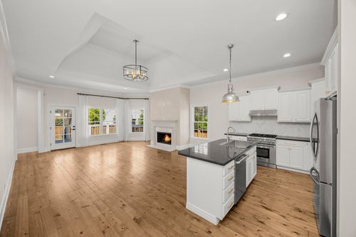 5904 Old Harding Pike, Nashville, TN, 37205-3610 | Card Image