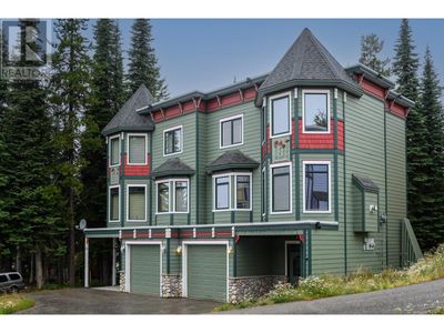 3 - 635 Monashee Rd, Townhouse with 3 bedrooms, 4 bathrooms and 1 parking in Silver Star Mountain BC | Image 1