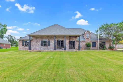 1630 Hollow Cove Ln, Lake Charles, LA, 70611-5157 | Card Image