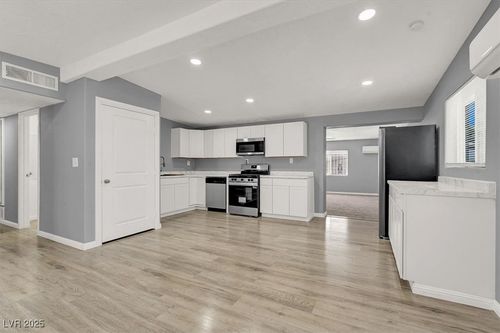 1659 Palma Vista Ave, Las Vegas, NV, 89169-2236 | Card Image