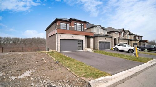 231 Alessio Drive, Hamilton, ON, L9B0K4 | Card Image