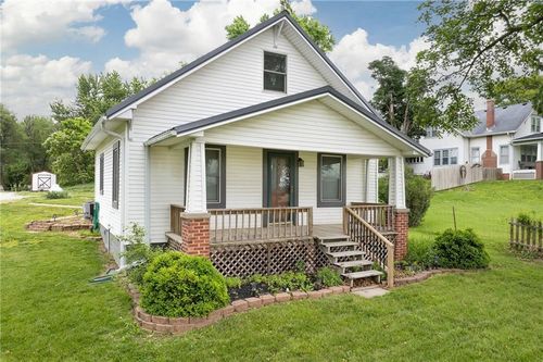 807 Se Grand Dd, Faucett, MO, 64448-7146 | Card Image