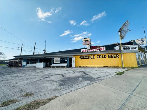 1613 S Staples St, Corpus Christi, TX, 78404-3124 | Card Image