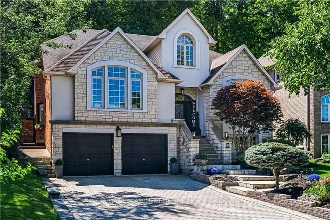 8 Orr Cres, House other with 4 bedrooms, 4 bathrooms and 6 parking in Stoney Creek ON | Image 1