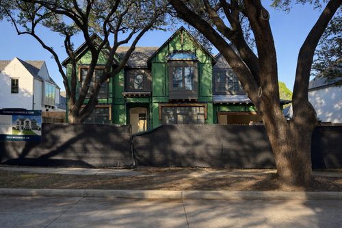 7215 Brennans Dr, Dallas, TX, 75214-2803 | Card Image