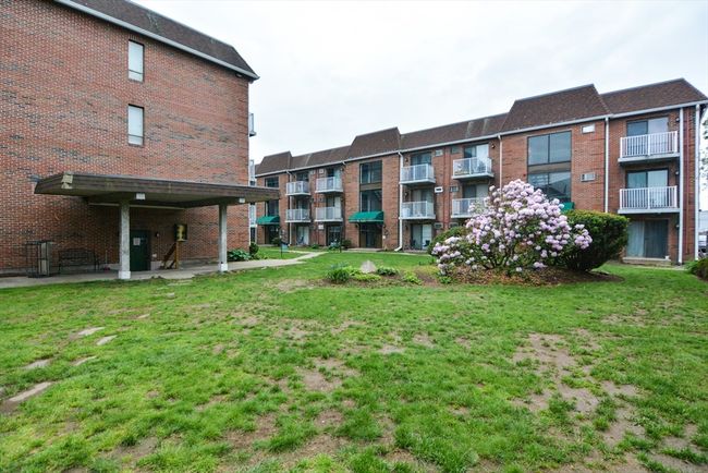 UNIT-1221 - 1186 Worcester Rd, Condo with 1 bedrooms, 1 bathrooms and 2 parking in Framingham MA | Image 38