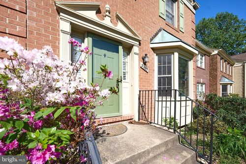 5105 Kenside Ct, ANNANDALE, VA, 22003-4371 | Card Image