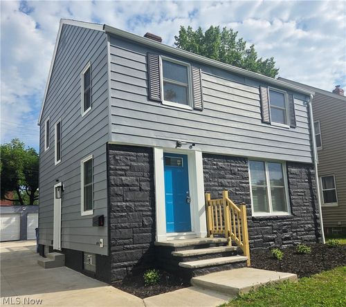 16811 Biltmore Ave, Cleveland, OH, 44128-1445 | Card Image