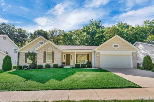 969 Kiefer Trails Dr, Ballwin, MO, 63021-6078 | Card Image