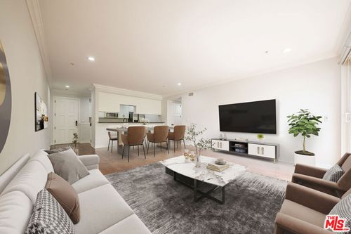 201-1401 S St Andrews Pl, Los Angeles, CA, 90004-5029 | Card Image