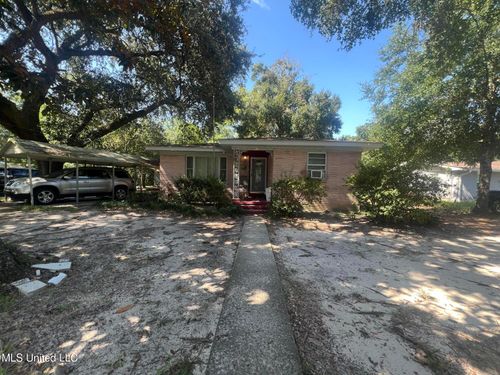 210 28th St, Gulfport, MS, 39507-1720 | Card Image