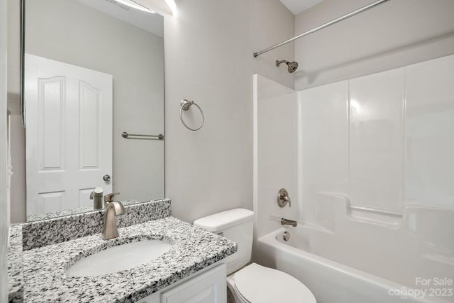 9814 Forest Run Ln, House other with 3 bedrooms, 2 bathrooms and null parking in Charlotte NC | Image 7