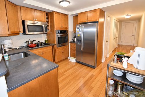 106-77 Marion St, Brookline, MA, 02446 | Card Image
