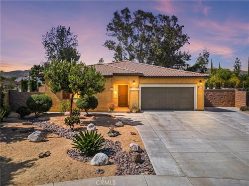 26771 Round Up St, Winchester, CA, 92596-2261 | Card Image