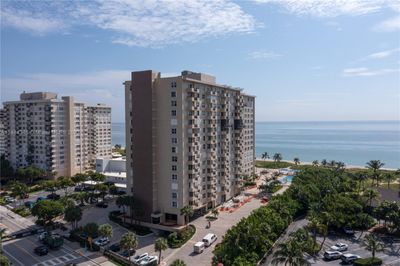 4C - 2000 S Ocean Blvd, Condo with 2 bedrooms, 2 bathrooms and null parking in Lauderdale By The Sea FL | Image 2