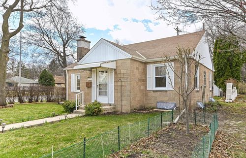3873 S 56th Street, Greenfield, WI, 53220 | Card Image