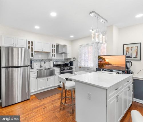1907 Burnwood Rd, BALTIMORE, MD, 21239-3706 | Card Image