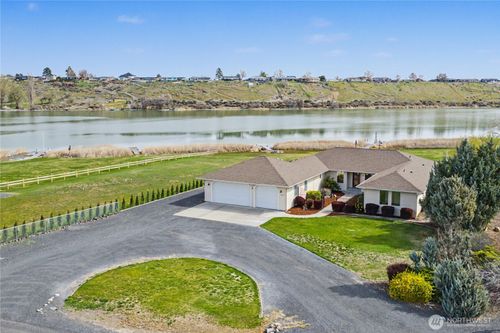 3103 Meadow Lark Ln Ne, Moses Lake, WA, 98837-8776 | Card Image