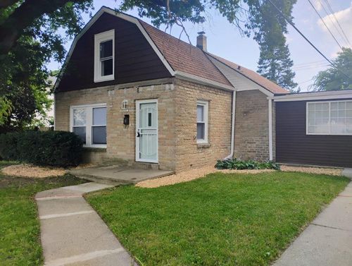 5117 W Fairmount Ave, Milwaukee, WI, 53218-4342 | Card Image
