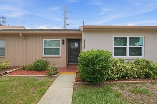 3828 Sailmaker Ln, Holiday, FL, 34691-5228 | Card Image