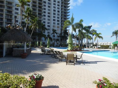 apt-2602-18181 31st Ct, Aventura, FL, 33160-2679 | Card Image