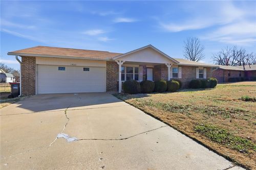 1903 Jean St, Springdale, AR, 72762-5927 | Card Image