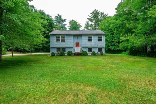 89 Oak St, Rochester, NH, 03839-5417 | Card Image