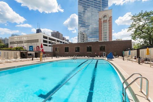 apt-4301-4303-1560 N Sandburg Ter, Chicago, IL, 60610-7740 | Card Image