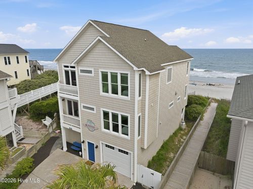 816 S Shore Dr, Surf City, NC, 28445-6708 | Card Image