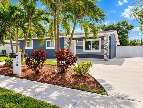 240 N 68th Ave, Hollywood, FL, 33024-7551 | Card Image