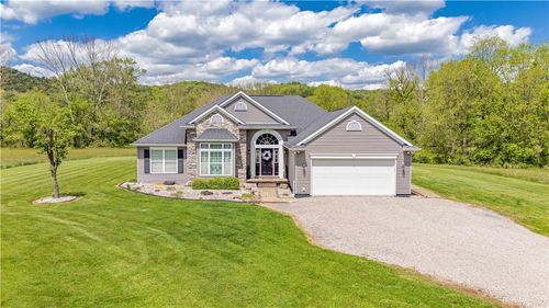 1291 Buckeye Rd, Mount Morris, PA, 15349-1304 | Card Image