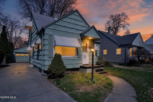 3621 Sherbrooke Rd, Toledo, OH, 43613-5018 | Card Image