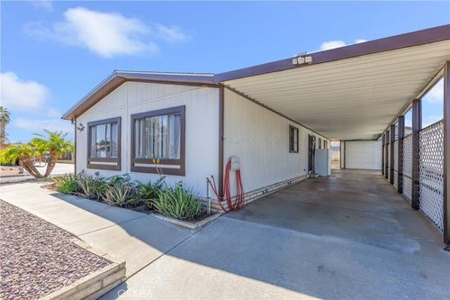 602 Roadrunner, Perris, CA, 92570 | Card Image