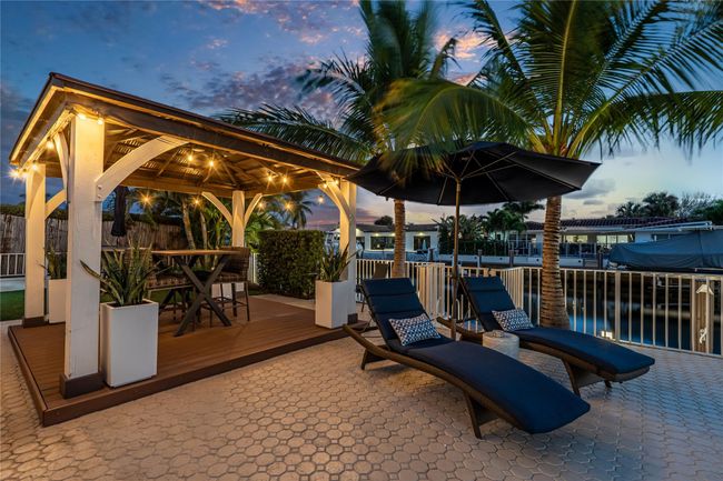 2710 Ne 47 Th St, House other with 3 bedrooms, 2 bathrooms and null parking in Lighthouse Point FL | Image 33