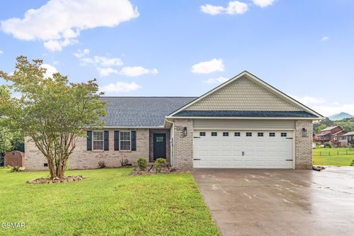 3509 Walking Horse Lane Lane, Sevierville, TN, 37876 | Card Image
