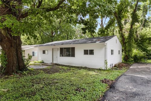 121 Cady Drive, Calverton Park, MO, 63135 | Card Image