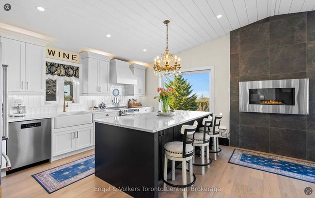 9263 County Rd, House other with 3 bedrooms, 3 bathrooms and 10 parking in Duntroon ON | Image 6