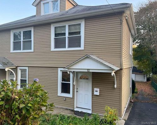 52 Hillside Ave, Roslyn Heights, NY, 11577-1016 | Card Image
