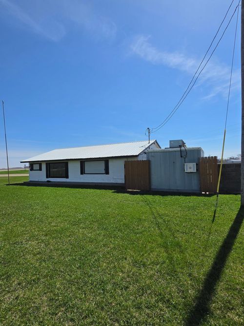 589 County Highway 34, Claremont, MN, 55924 | Card Image