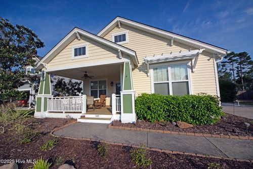 102 Seaward Dr, Holly Ridge, NC, 28445-7998 | Card Image