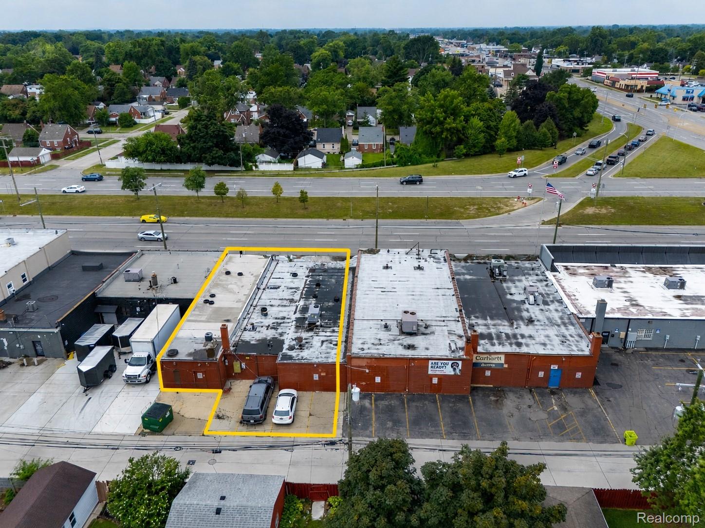 Commercial Lease in Dearborn 2