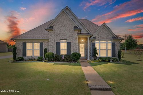 4979 Margarette Cir W, Olive Branch, MS, 38654-6971 | Card Image