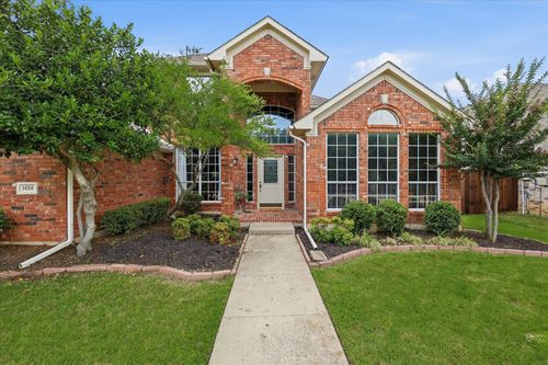 1424 Oakwood Ct, Flower Mound, TX, 75028-3691 | Card Image