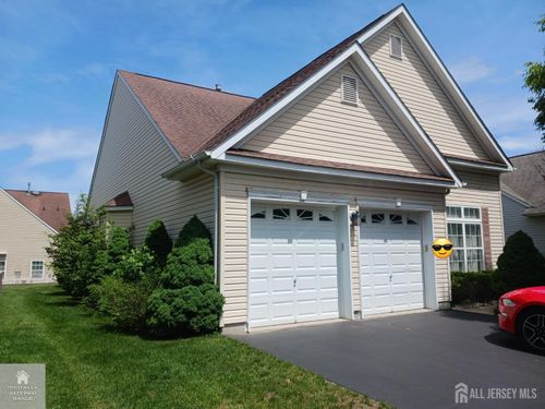 6 Holly Manor Ct, Helmetta, NJ, 08828-1165 | Card Image