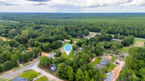 7 Girl Scout Rd, Defuniak Springs, FL, 32433-8868 | Card Image