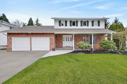 1368 Malahat Dr, Courtenay, BC, V9N8B2 | Card Image