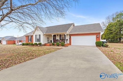 208 Rindon Ln, Hazel Green, AL, 35750-8604 | Card Image