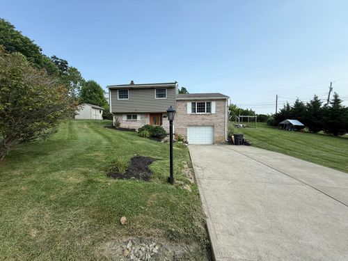 2 Griffi Rd, Charleroi, PA, 15022-3418 | Card Image