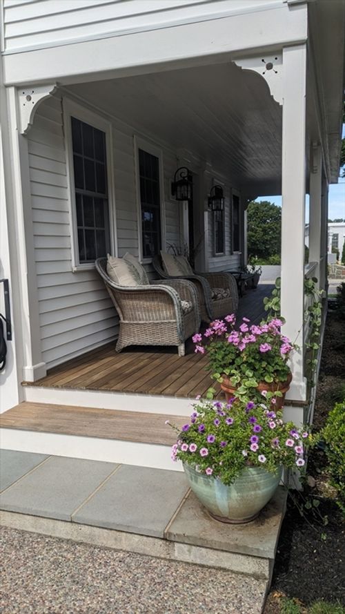 1-141 Main St, Essex, MA, 01929-1327 | Card Image